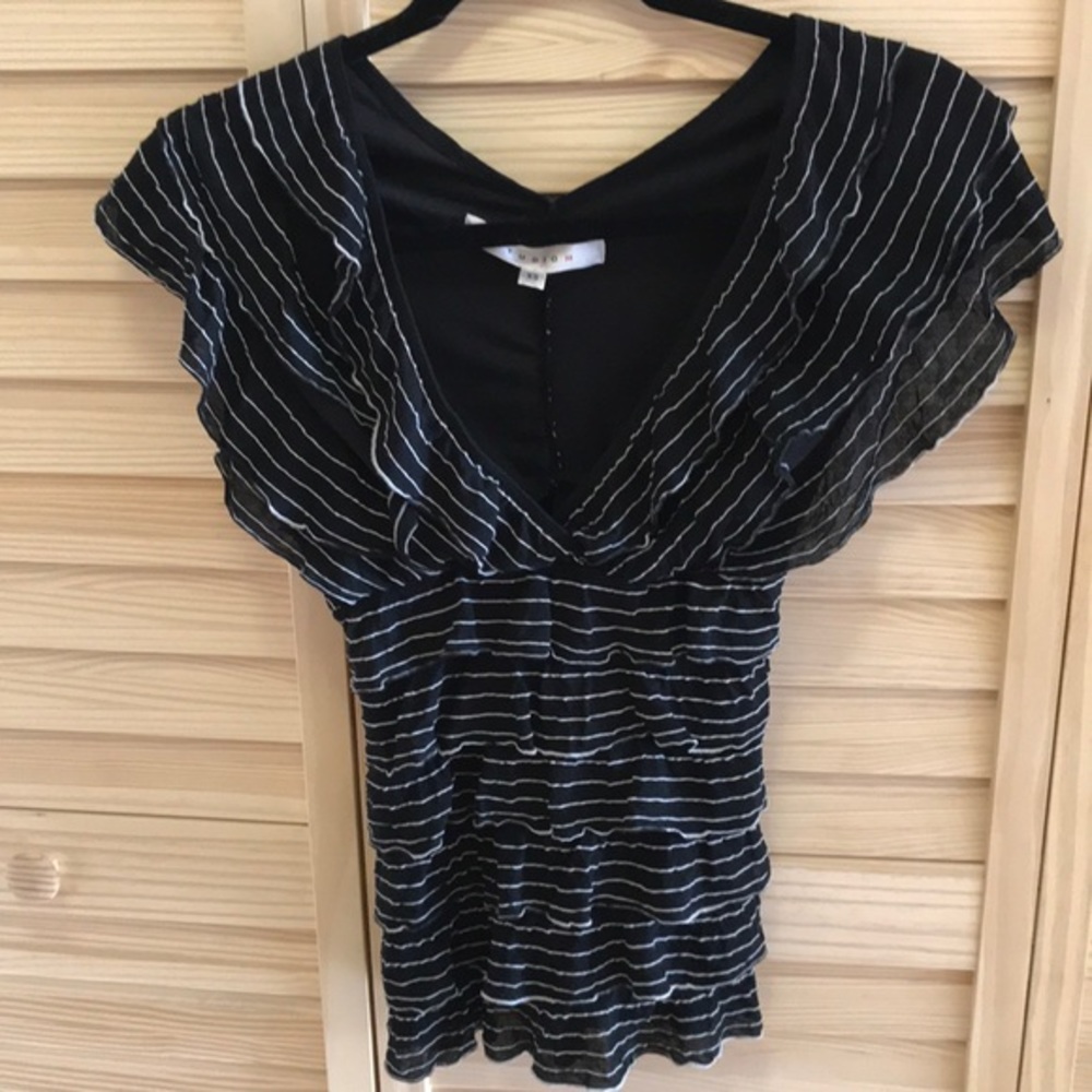 STUDIO M Black blouse,feminine ruffles, V-neck, size XS, great used condition‎